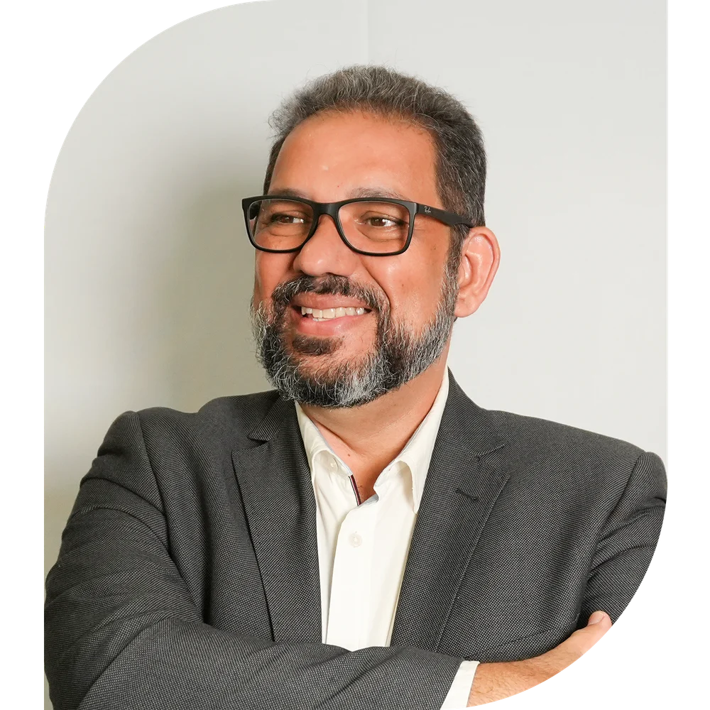 Professor Claudio Sameiro